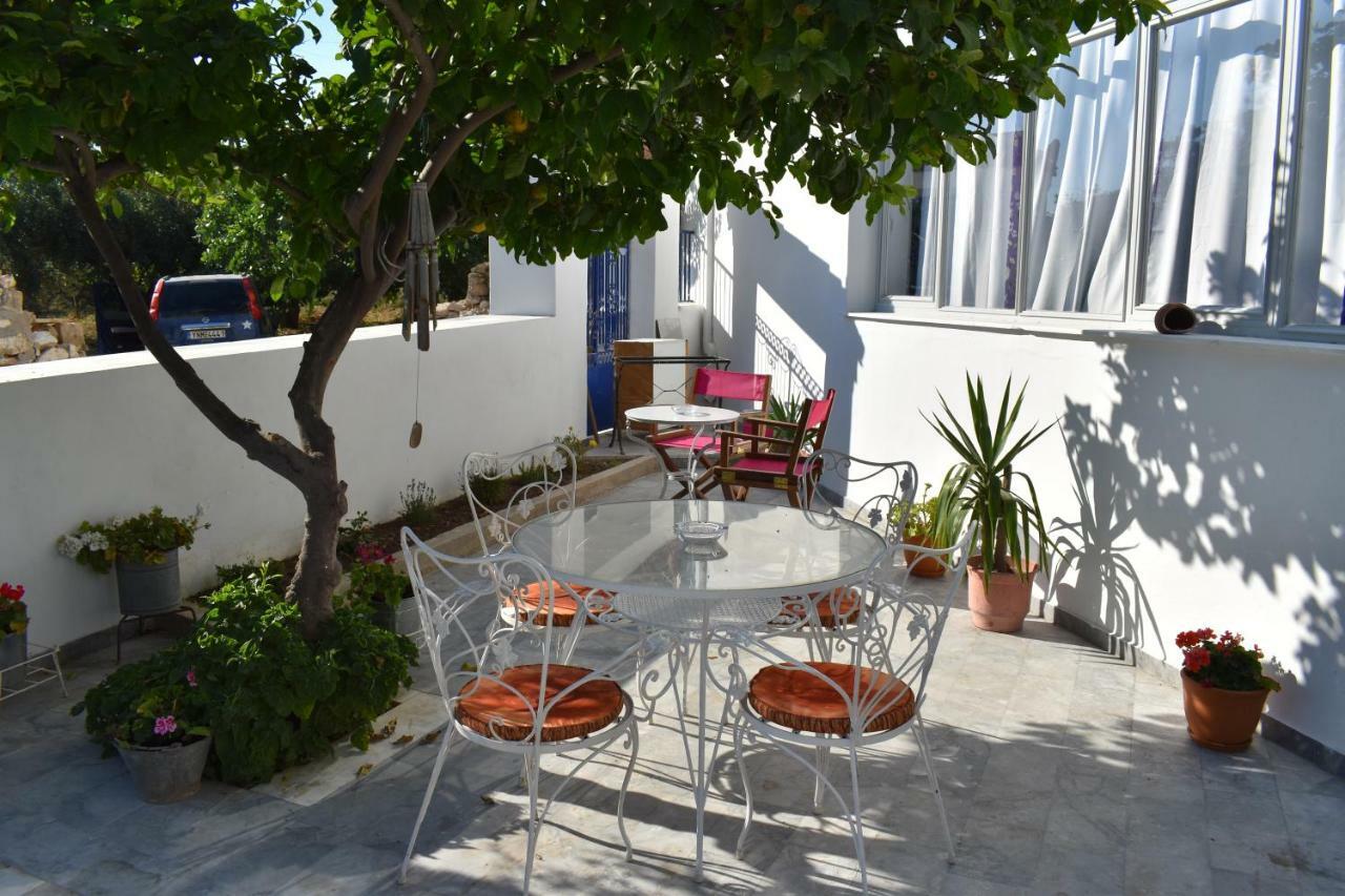 Aphrodite Art Hotel Aegina Exterior photo